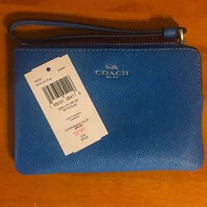 NWT COACH Wristlet